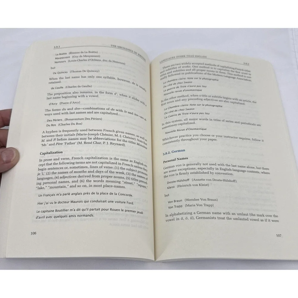 MLA Handbook for Writers of Research Papers 7th Edition Paperback Very‎ Good